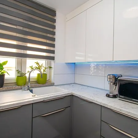 Modern Luka In Apartman